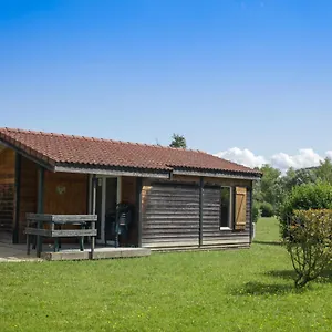 https://les-chalets-de-condrieu.hotels-rhonealpes.com
