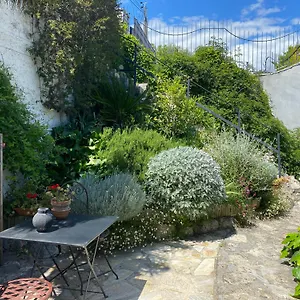 Petite Indépendante Avec Sdb, Clim Et Parking Privé Alloggio in famiglia