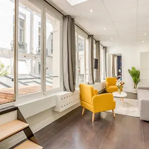 https://cosy-5-bedrooms-with-patio-louvre-museum.fr-paris.fr