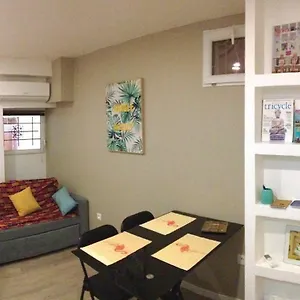 2 Pièces Au Coeur Du Quartier Branché Du Port Appartement